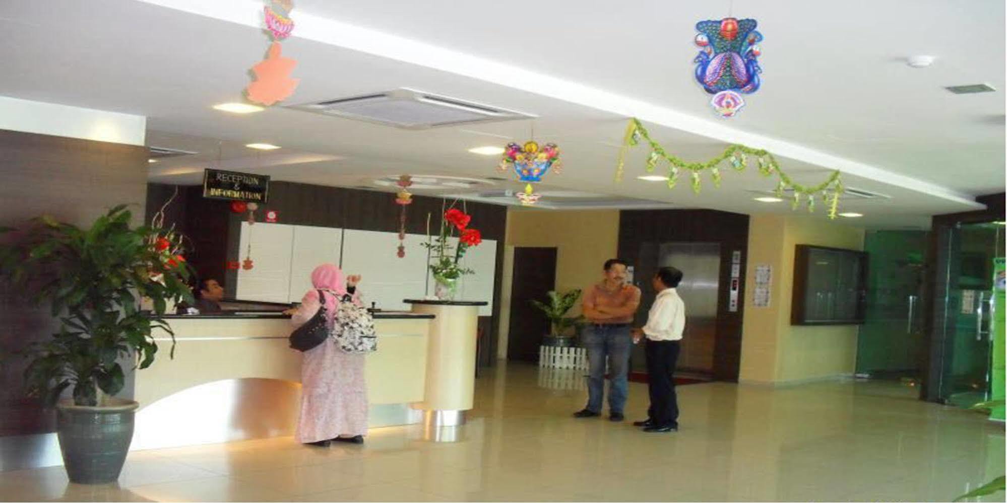 Hotel Sutera 3*